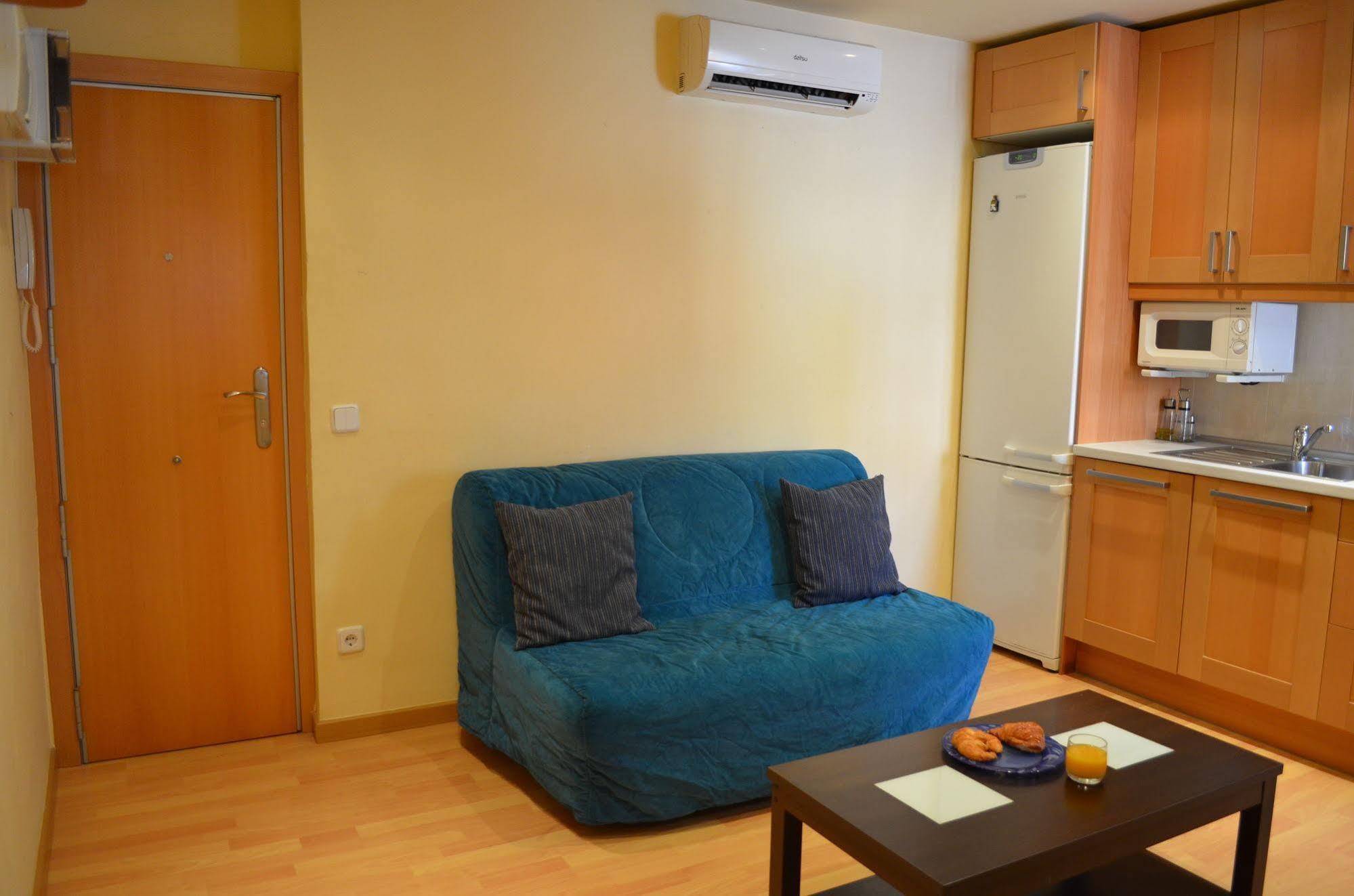 Apartment Bed&Bcn Sant Andreu II Barselona Dış mekan fotoğraf